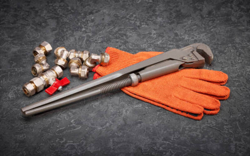 Фум-стрічка чи пакля: що краще?